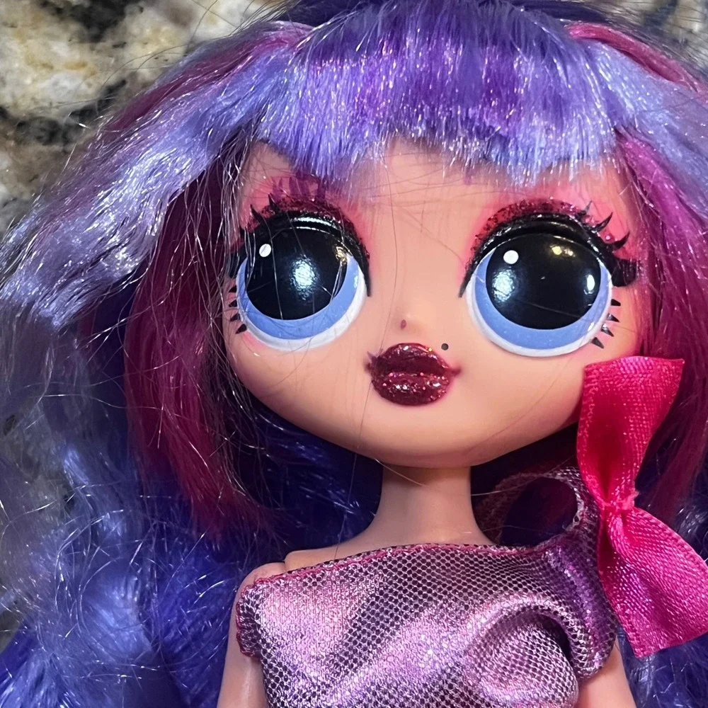 LOL Surprise OMG Winter Disco Shadow Fashion Doll Purple Hair Dress‎ Boots 9.5in